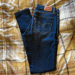 Perfect condition, Levi’s 311 Shaping Skinny, size 29